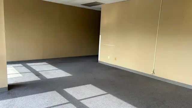 Pinewood Pointe Space for Lease thumbnail 3