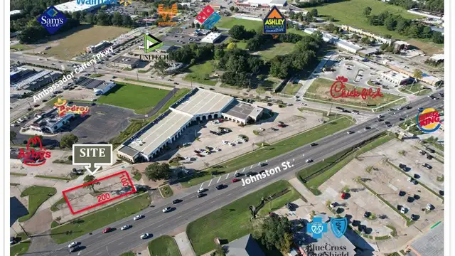 5520 Johnston St thumbnail 2