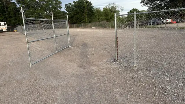 13748 Airline Hwy thumbnail 5