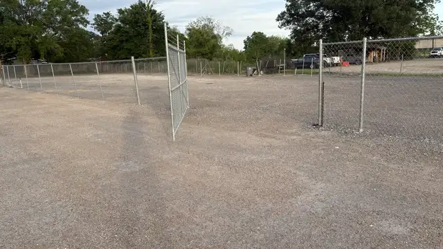 13748 Airline Hwy thumbnail 2