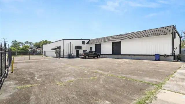 935 Derbigny Street thumbnail 2