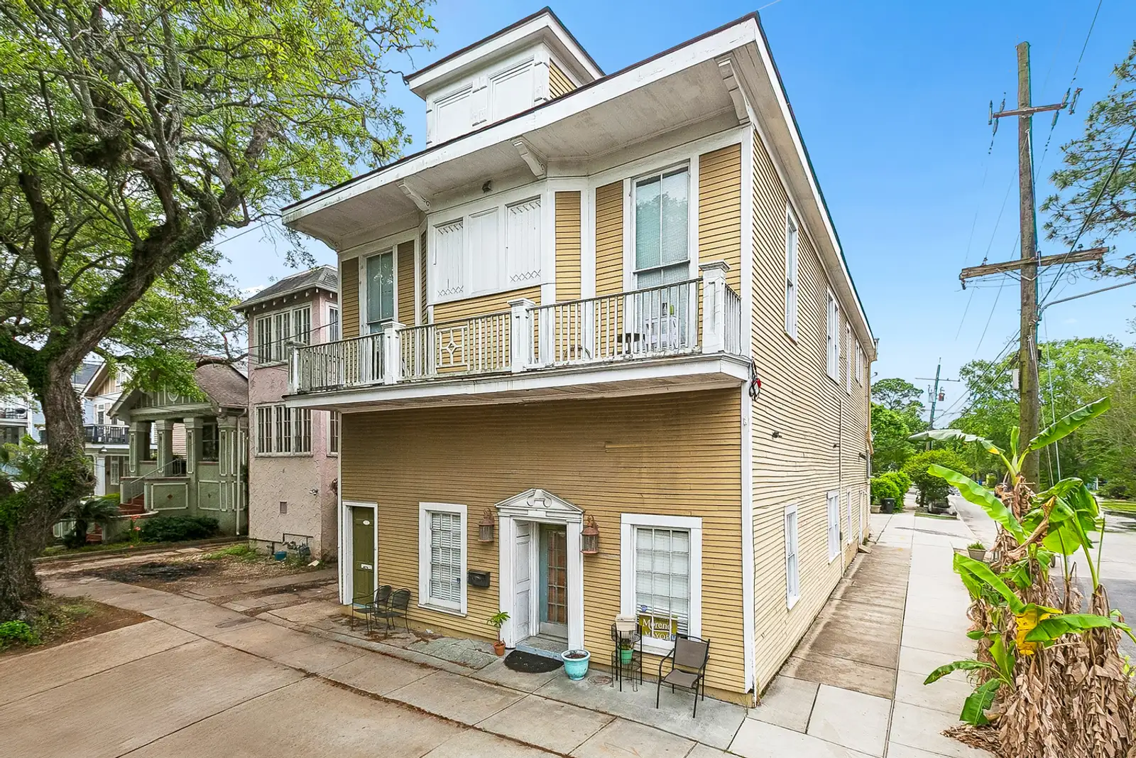 2101 Carrollton Ave