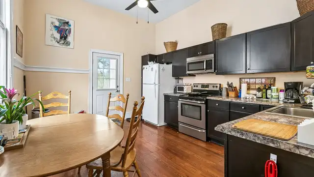2101 Carrollton Ave thumbnail 5