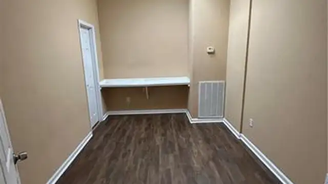 1350 Corporate Square Dr thumbnail 5