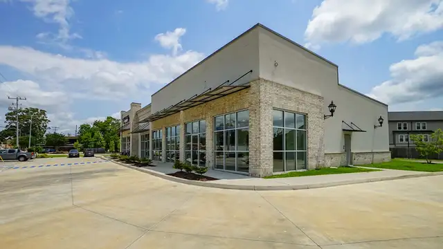Class A Mixed-Use Commercial Building | Owner-User & Investment Opportunity - 1501 W Pinhook Rd thumbnail 2