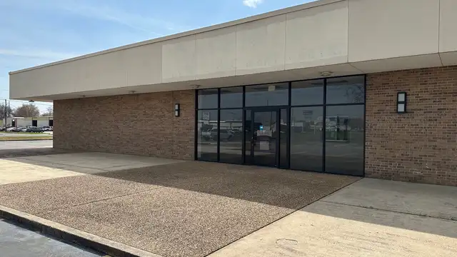 12,000 SF Retail End Cap thumbnail 5