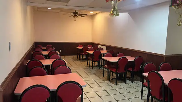Turn-key Broad Street restaurant with drive-thru and FF&E included. thumbnail 5