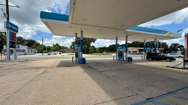 8311 Maurice Ave thumbnail 3
