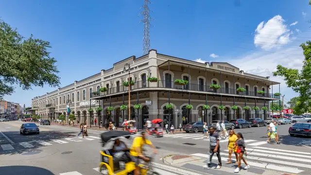 French Quarter Executive Office Space thumbnail 2