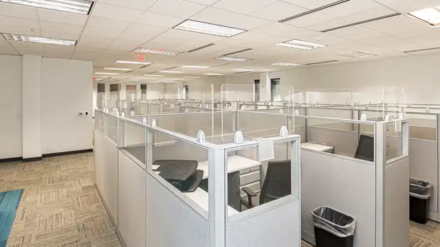 Plug-And-Play Office Space For Lease thumbnail 4