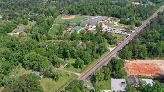 221 Hwy 21 thumbnail 4
