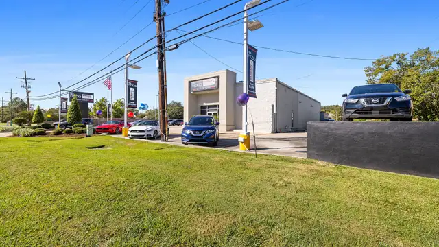 1308 S. Morrison Blvd thumbnail 3