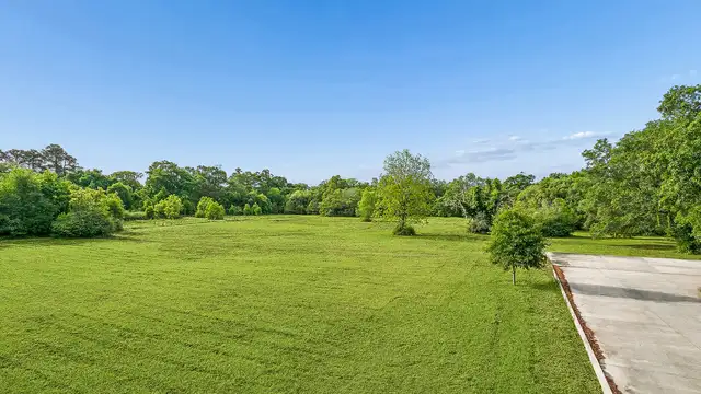 6.1 Acres Hwy 437 thumbnail 4