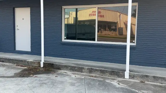 6231 Jefferson Hwy thumbnail 2