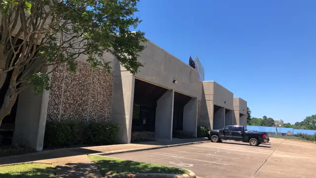 View image 18