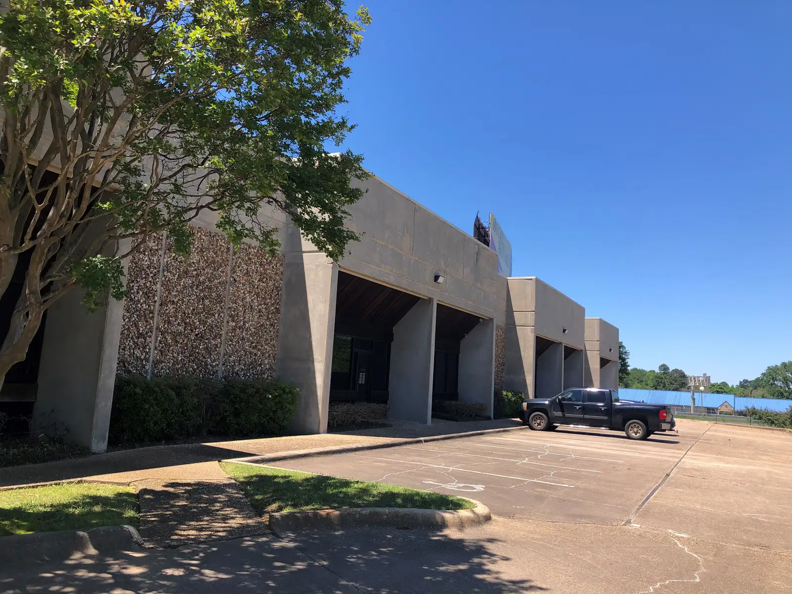 Interstate Circle Center image 18