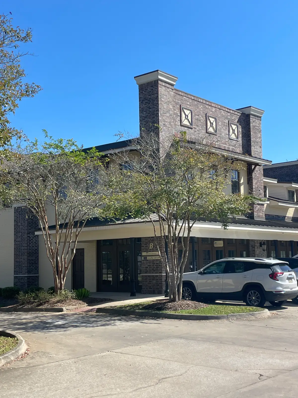 Building B North - Oak Crossing