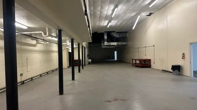 Suite 7130 - 7116 Antioch Rd. thumbnail 4