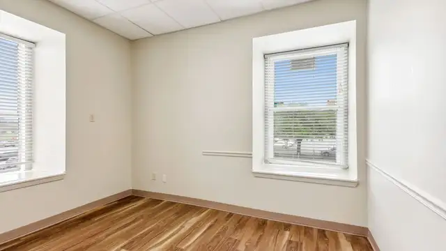 Medical Office Space thumbnail 5