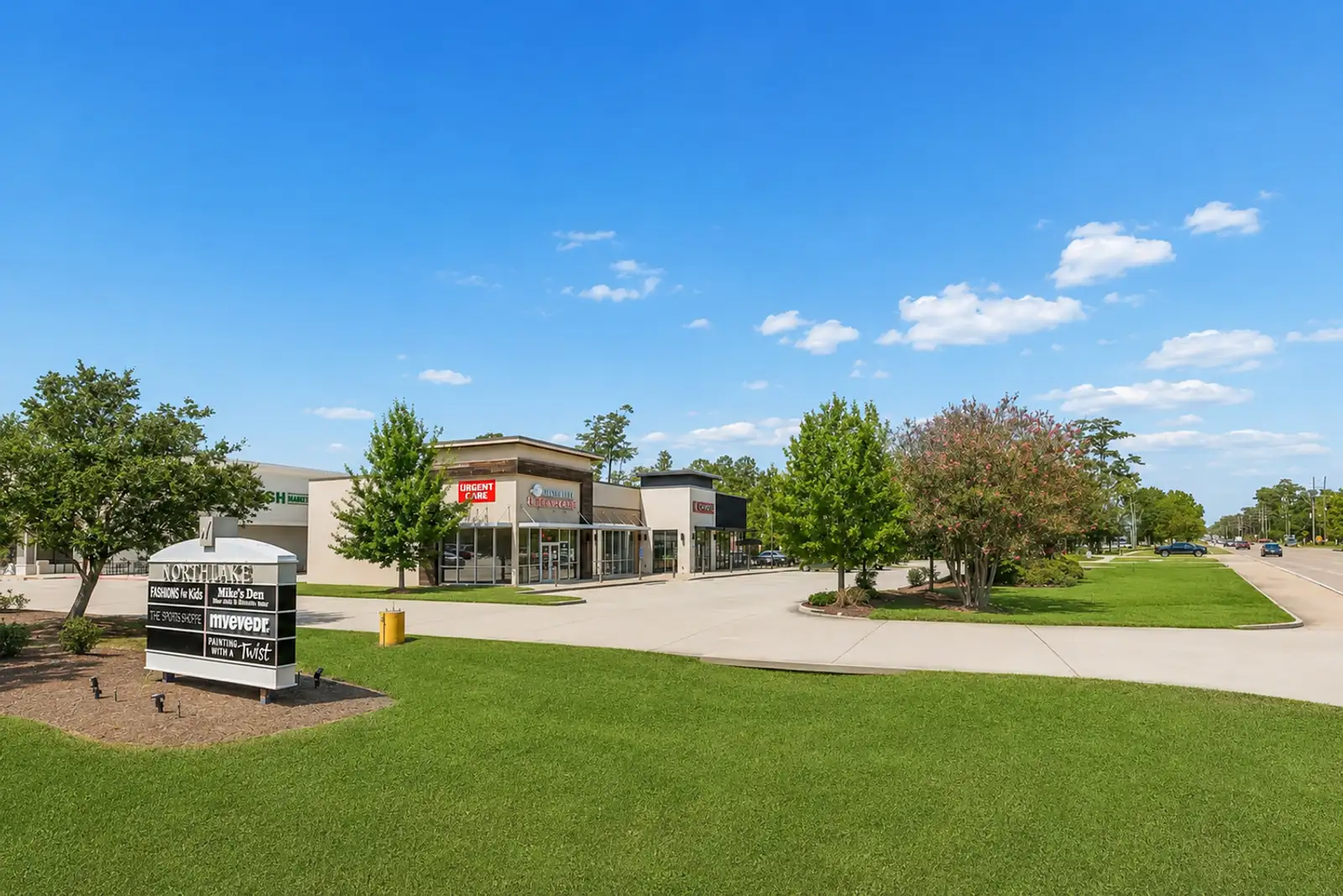 INVESTMENT / OWNER-USER OPPORTUNITY | 4,700 SF RETAIL BUILDING | CHIPOTLE TENANT + 2,500 SF AVAILABLE