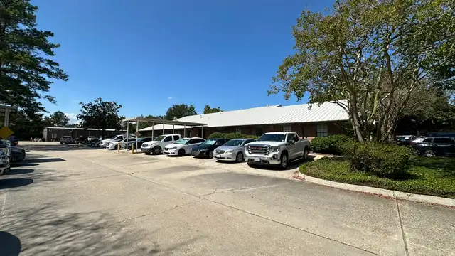 2822 O'Neal Ln thumbnail 4