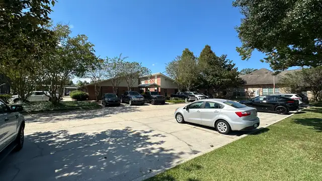 2822 O'Neal Ln thumbnail 3