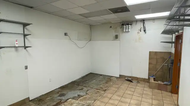 121 Ormond Center Ct thumbnail 3