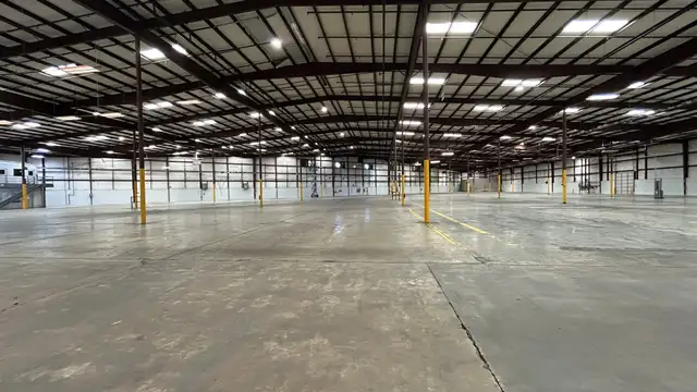 Louisville Warehouse thumbnail 2