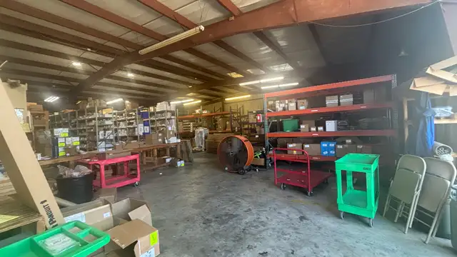 +/- 5,600 SF Office Warehouse thumbnail 2