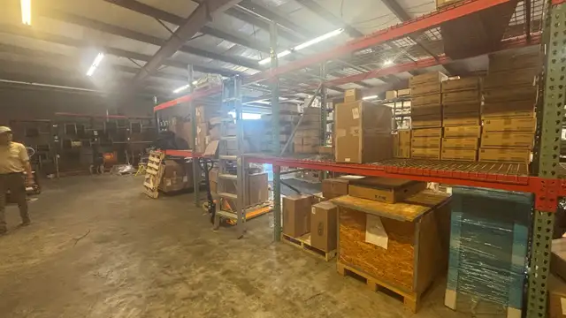 +/- 5,600 SF Office Warehouse thumbnail 3