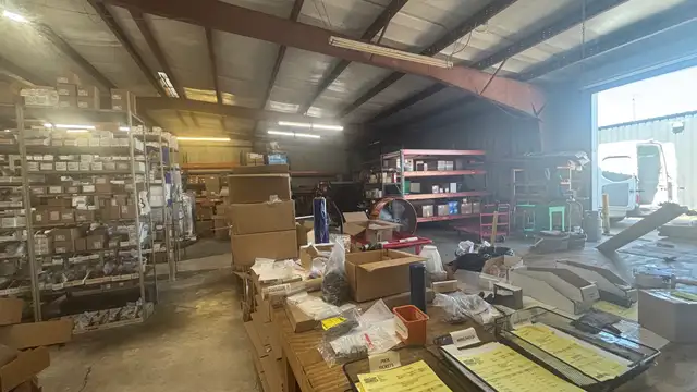 +/- 5,600 SF Office Warehouse thumbnail 5