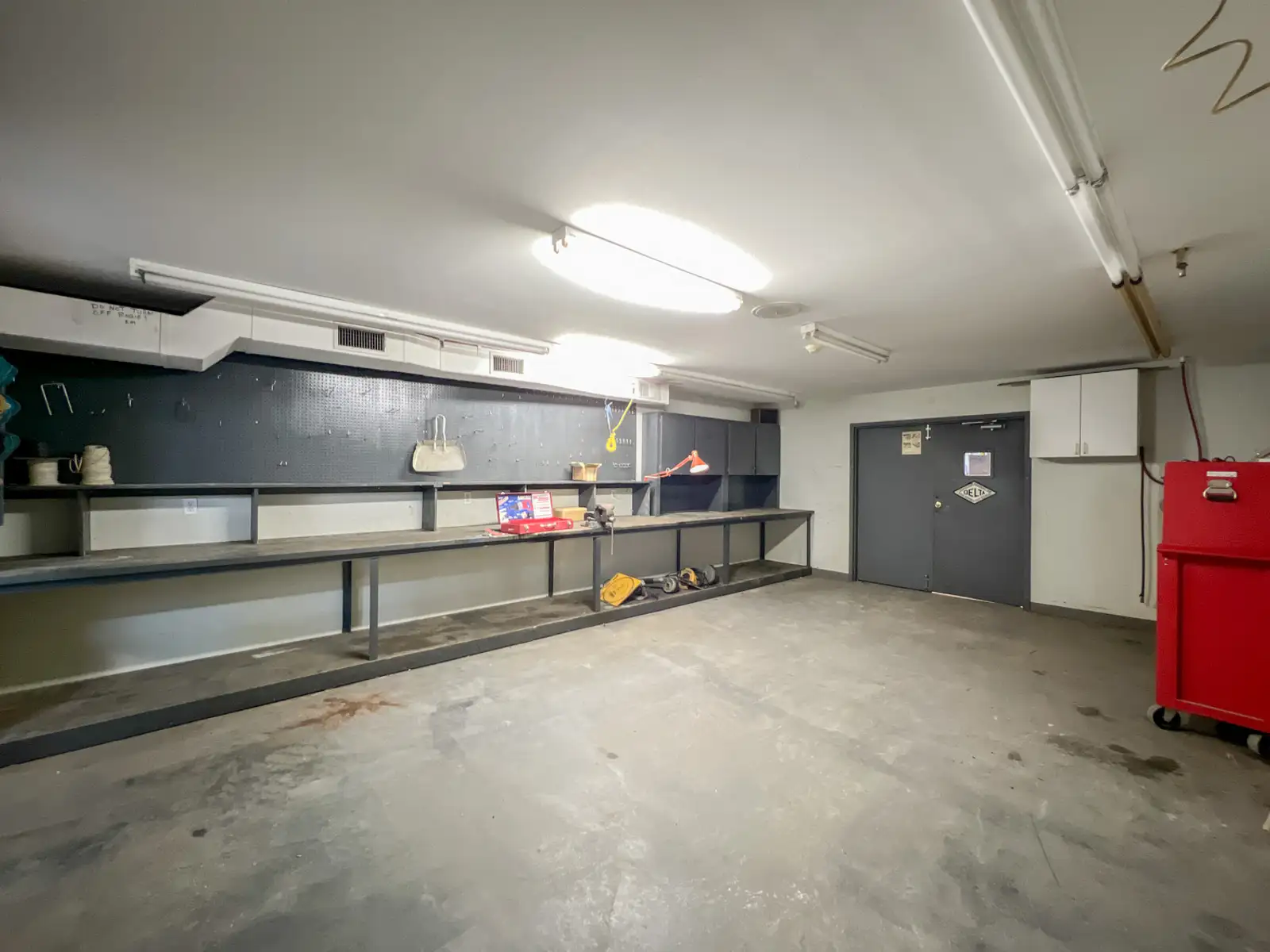 Two-Story Office/Warehouse with Laydown Yard and Covered Storage image 4