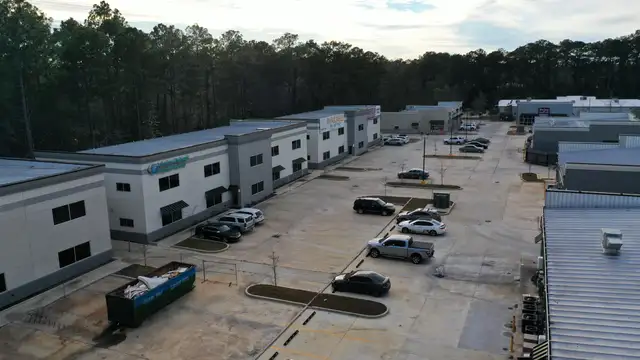 Office Space thumbnail 5