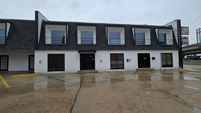 12a Westbank Expy thumbnail 2
