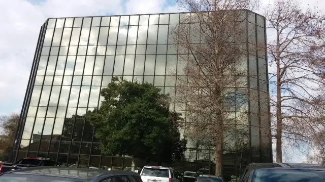 AMG Tower thumbnail 3