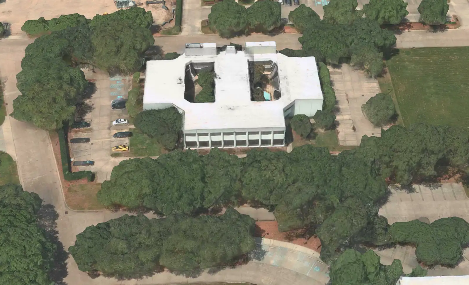 115 James Drive West image 29