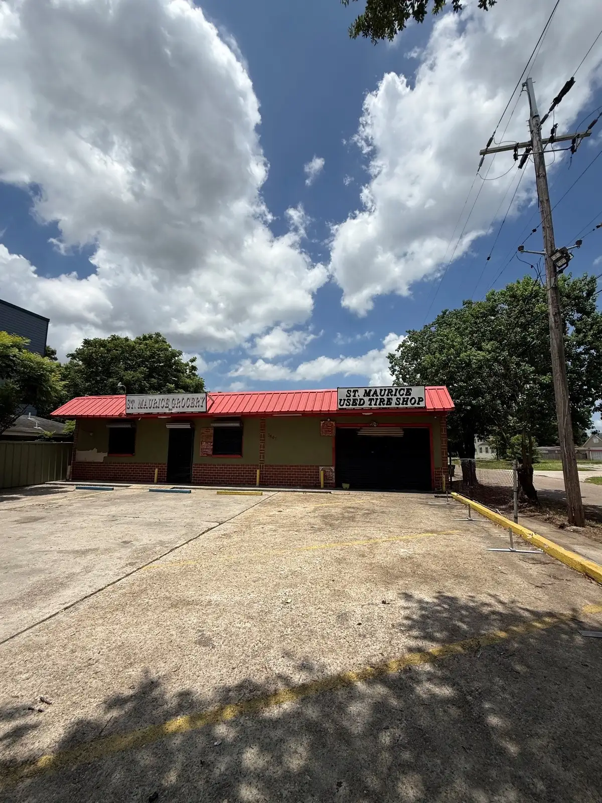 St Claude Avenue Retail With Parking