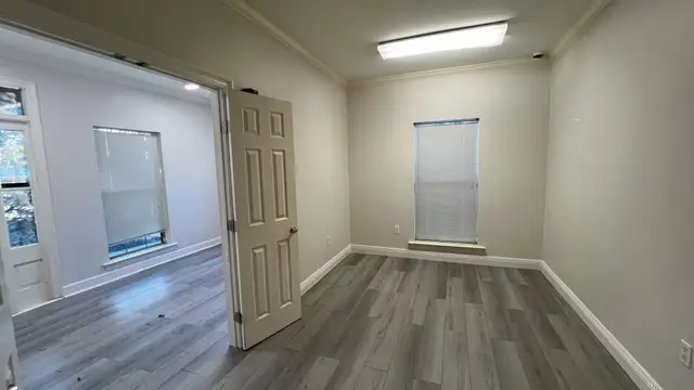 Perkins Road Office Suite thumbnail 3