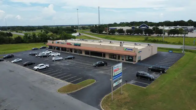 Crowley Plaza thumbnail 4