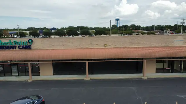 Crowley Plaza thumbnail 5