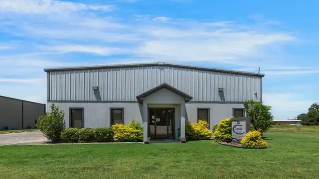 213 Cummings Rd thumbnail 3