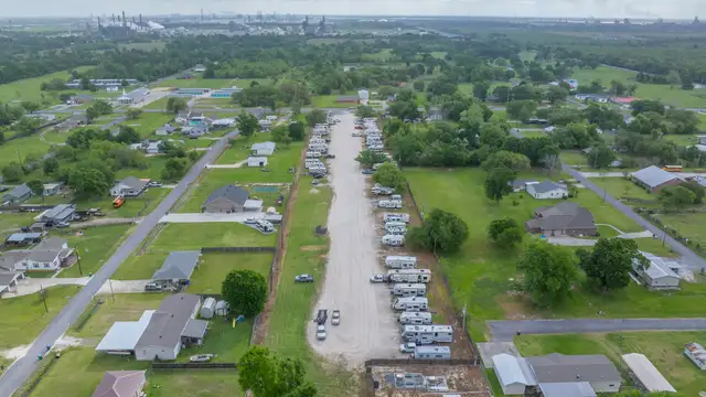 RV Park for Sale in Sulphur near Chemical and LNG Plants thumbnail 2