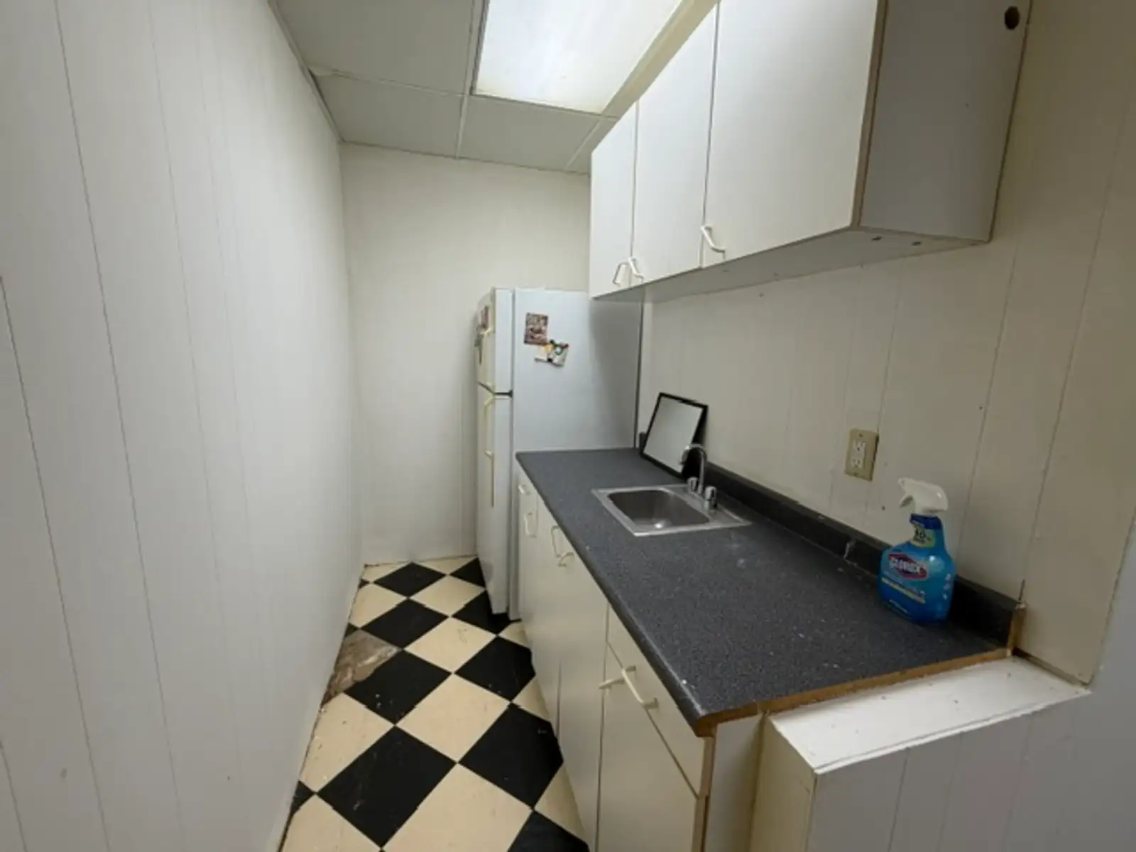 1427 W Linwood Dr image 20