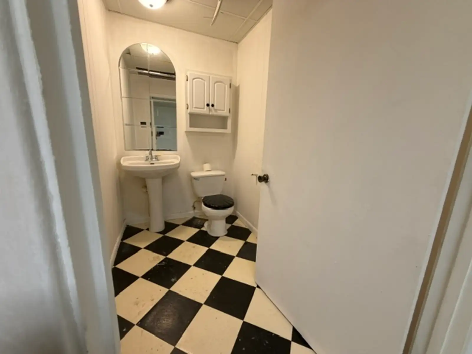 1427 W Linwood Dr image 21