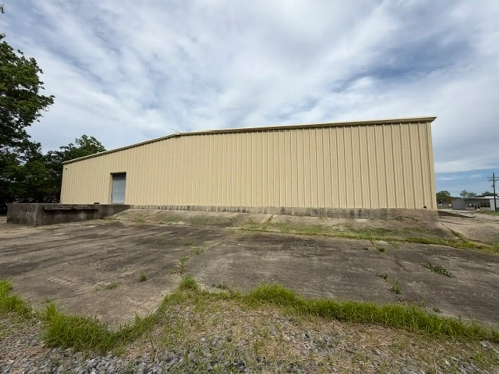 1427 W Linwood Dr image 27
