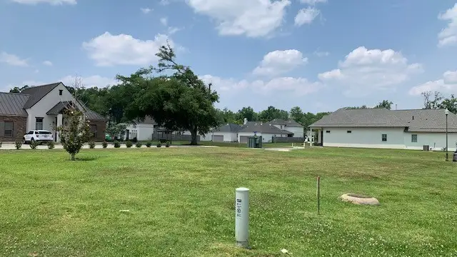 COMMERCIAL LOT thumbnail 2