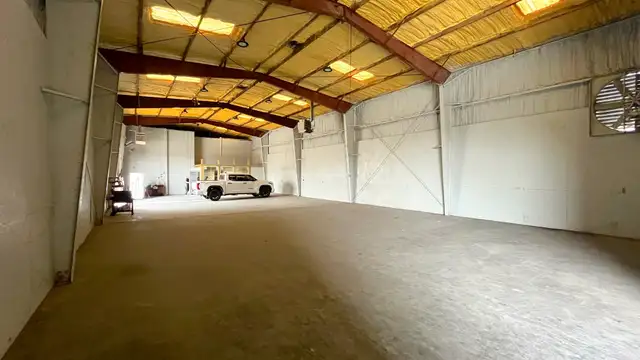 2616 Engineers Rd. thumbnail 5