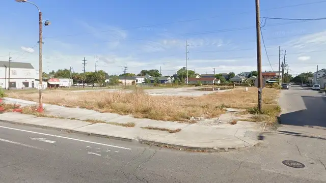 3101 Tulane Ave thumbnail 4