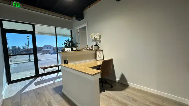 Union Hub Building thumbnail 3