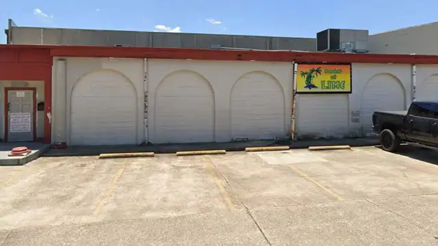 2820 Lime St thumbnail 3